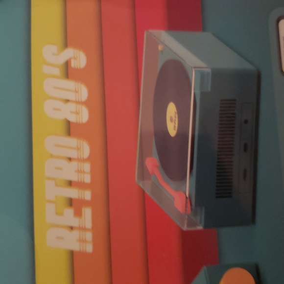 VS-80 Retro Look Vinyl Turntable 5W Bluetooth Speaker with Alarm Clock - Picture 7 of 10